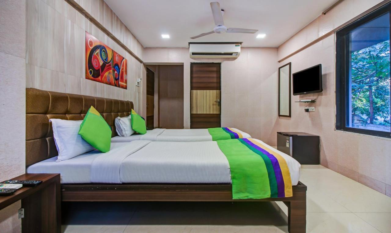 Treebo Lake Bloom Powai Mumbai Exterior photo